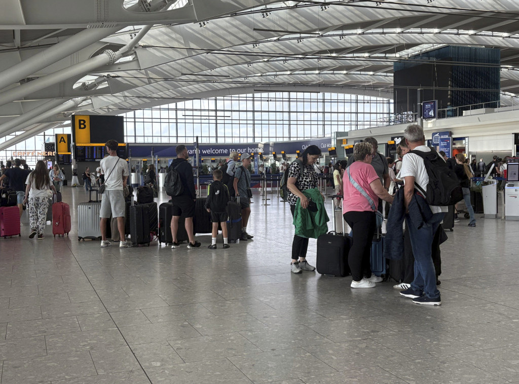 Terminal 4 na aerodromu Hitrou ponovo otvoren u 20 časova, istraga incidenta u toku