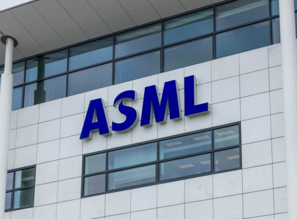 ASML očekuje pad prodaje u Kini, ali računa na rast uz veštačku inteligenciju