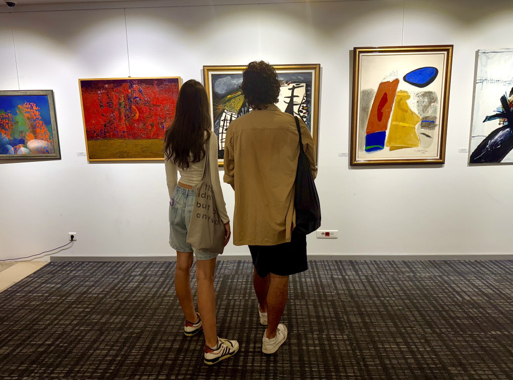 Izložba "Prištinska škola" otvorena u galeriji Mts Dvorane