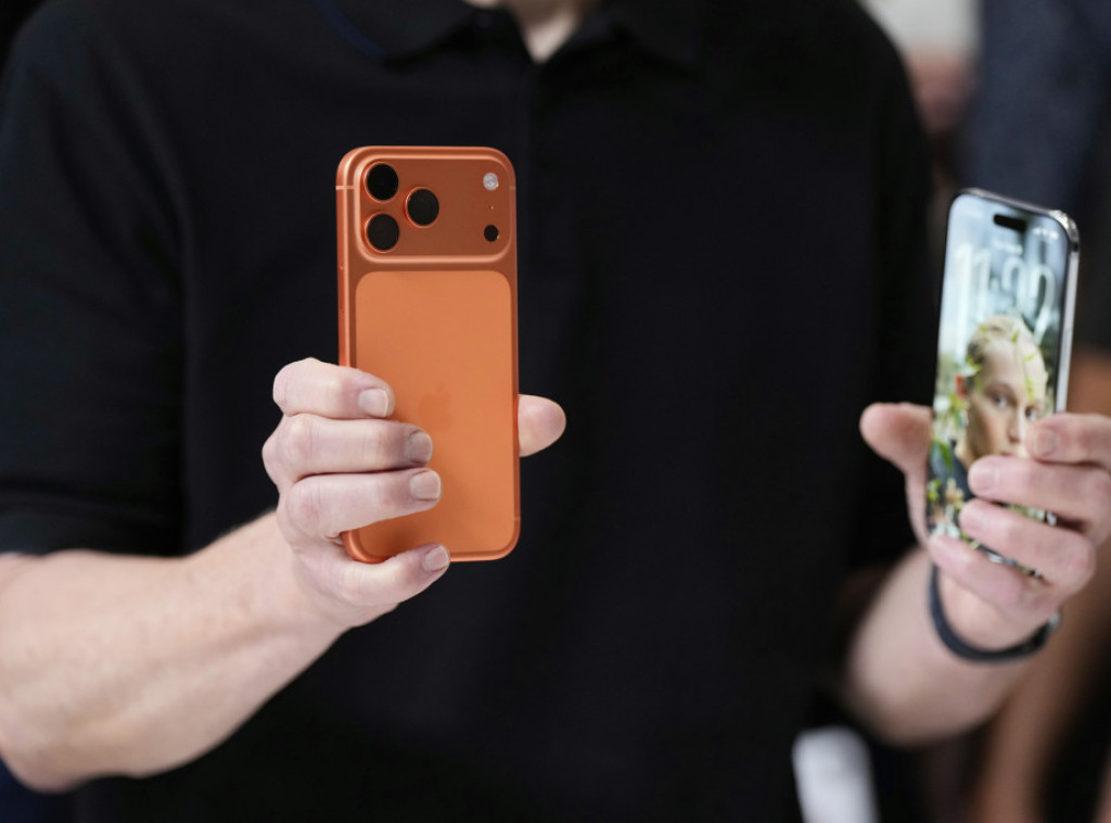 Epl predstavio novi model "ajfona 17 pro" sa početnom cenom 1.099 dolara