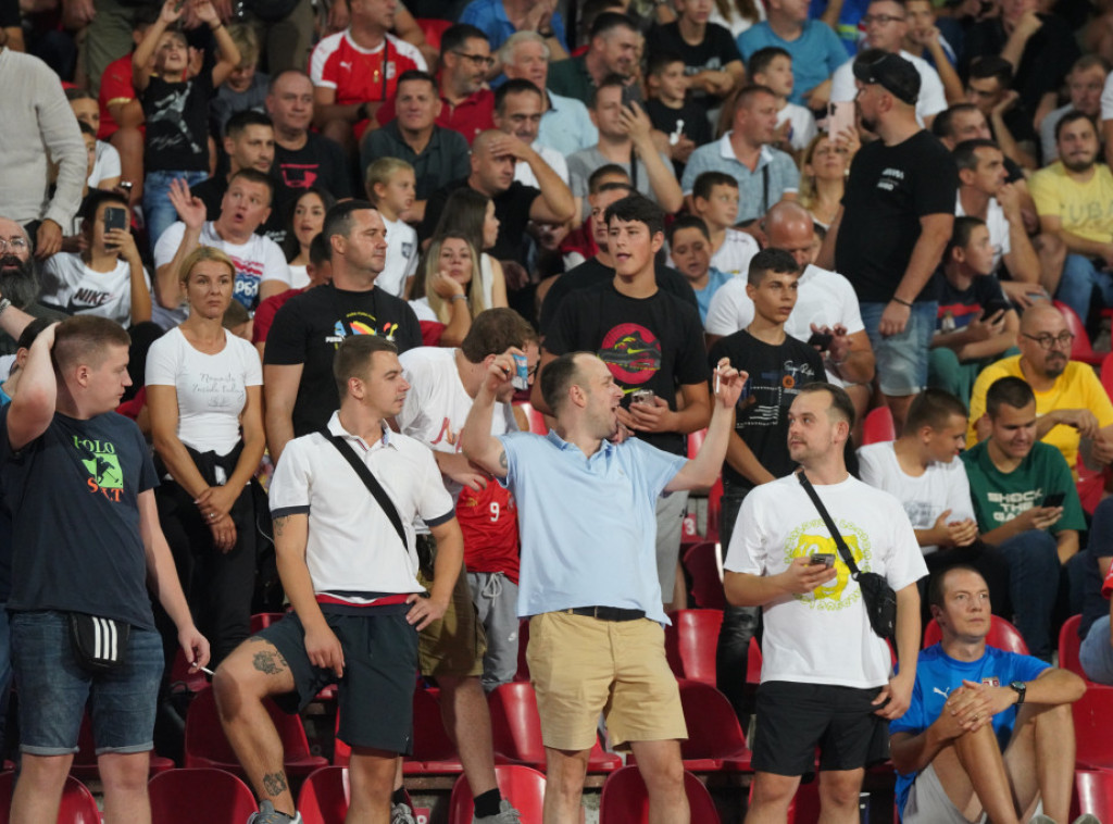 Sukob navijača na stadionu "Rajko Mitić", intervenisala policija