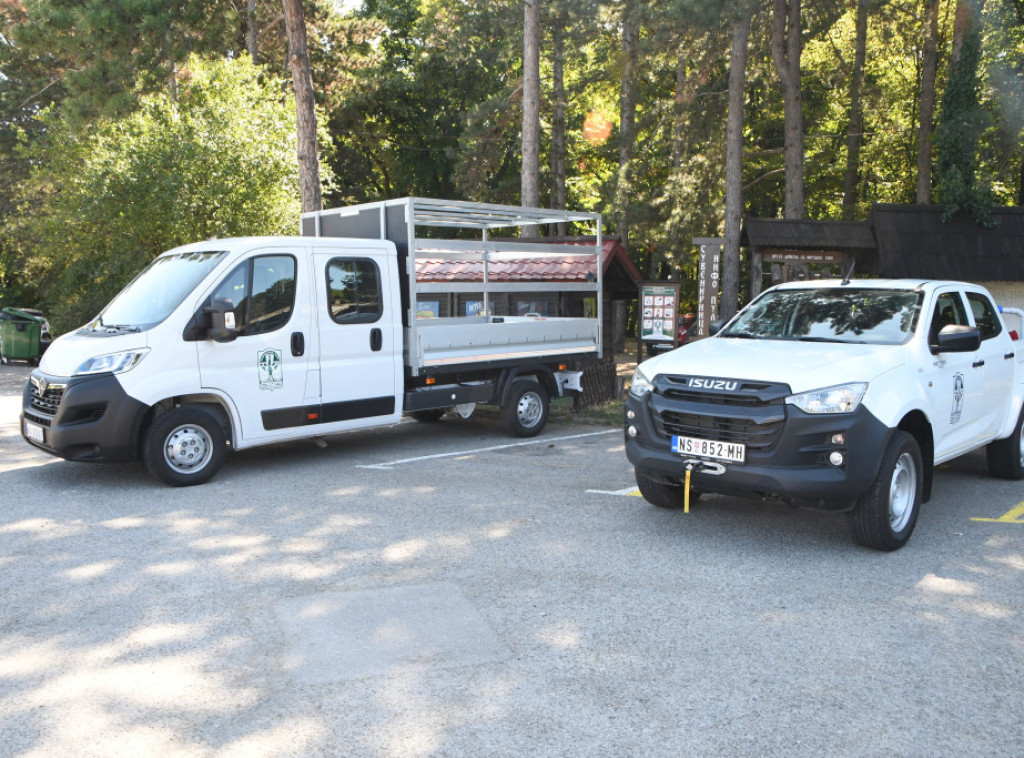 Bizon koji je pobegao iz NP "Fruška gora" pronađen i vraćen u ograđeni deo