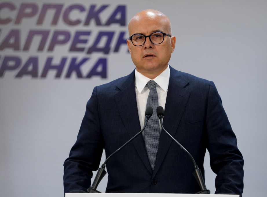 Miloš Vučević: Sve pritužbe u vezi promene vlasništva u Novoj S i N1 treba uputiti Šolaku