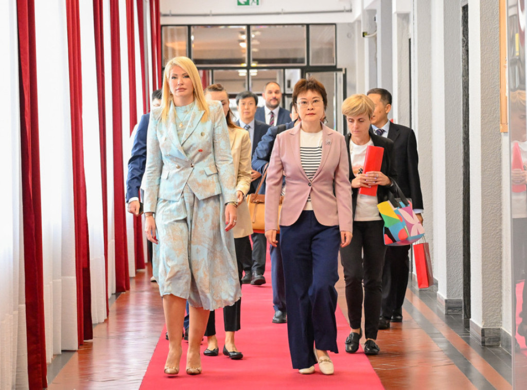 Sandra Božić razgovarala sa predstavnicima delegacije kineske provincije Hebej o saradnji