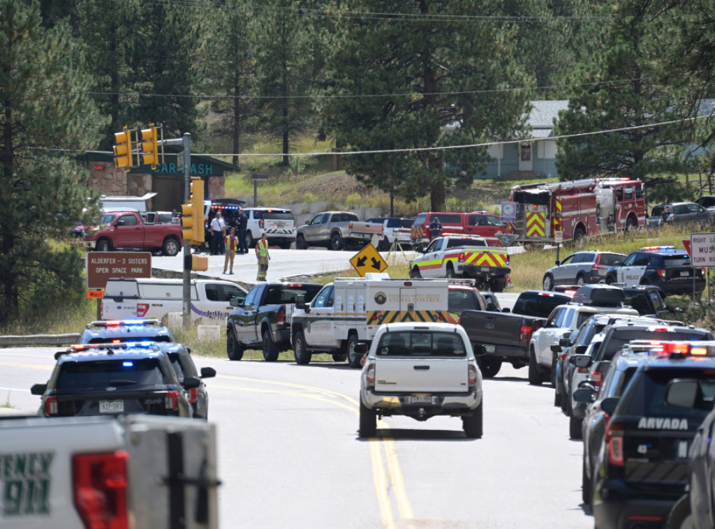 Napadač mrtav, jedan učenik kritično nakon pucnjave u srednjoj školi u Koloradu