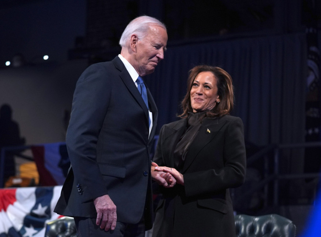 Kamala Haris: Odluka Bajdena da se kandiduje nije trebalo da bude prepuštena egu pojedinca