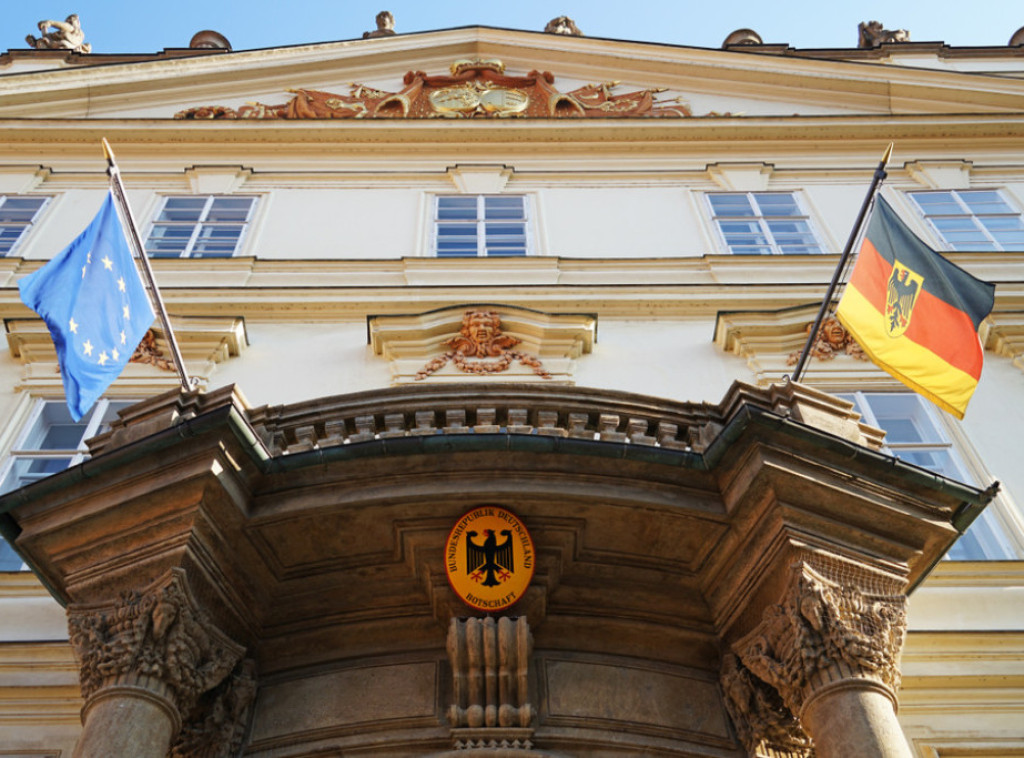 FBiH: Ambasadi Nemačke zasmetalo Dodikovo poređenje Šmita sa Hitlerom u Moskvi