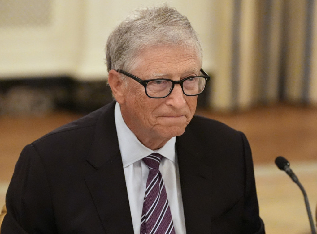 Bil Gejts ispao sa Forbsove liste prvih deset najbogatijih Amerikanaca