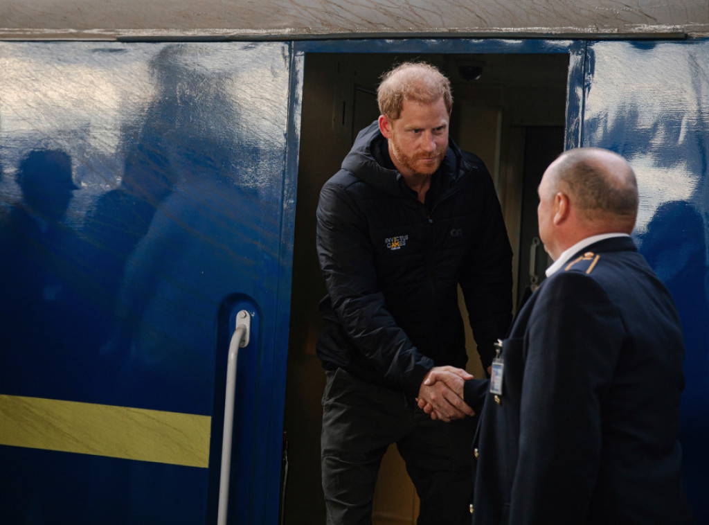 Britanski princ Hari i poljski ministar Sikorski stigli u neočekivanu posetu Kijevu