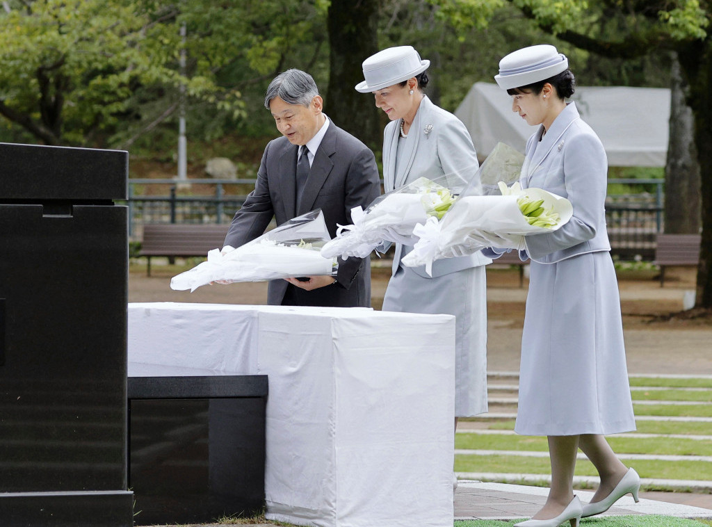 Japanska carska porodica odala poštu žrtvama napada atomskom bombom u Nagasakiju