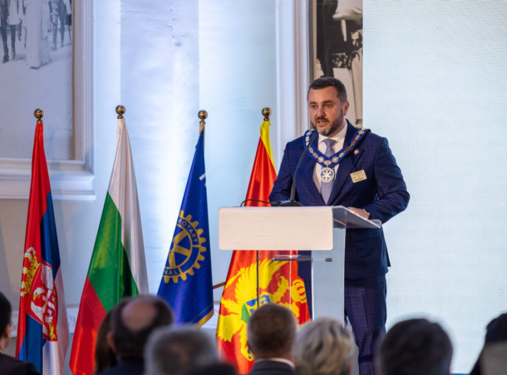 Veliša Stamatović novi guverner Rotari distrikta 2483 za Srbiju i Crnu Goru