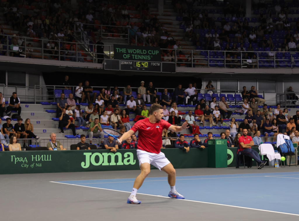Miomir Kecmanović pobedio Turčina Ergija Kirkina u Dejvis Kupu; Međedoviću Turčin Janki Erel predao meč