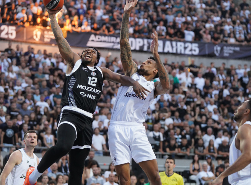Košarkaši Partizana savladali PAOK u prijateljskom meču odigranom na Tašmajdanu