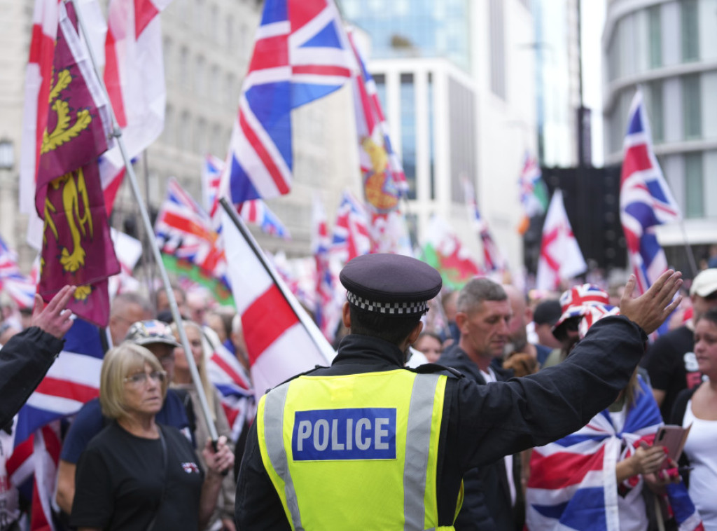 Londonska policija: Na demonstracijama "Ujedinimo kraljevstvo" oko 110.000 ljudi
