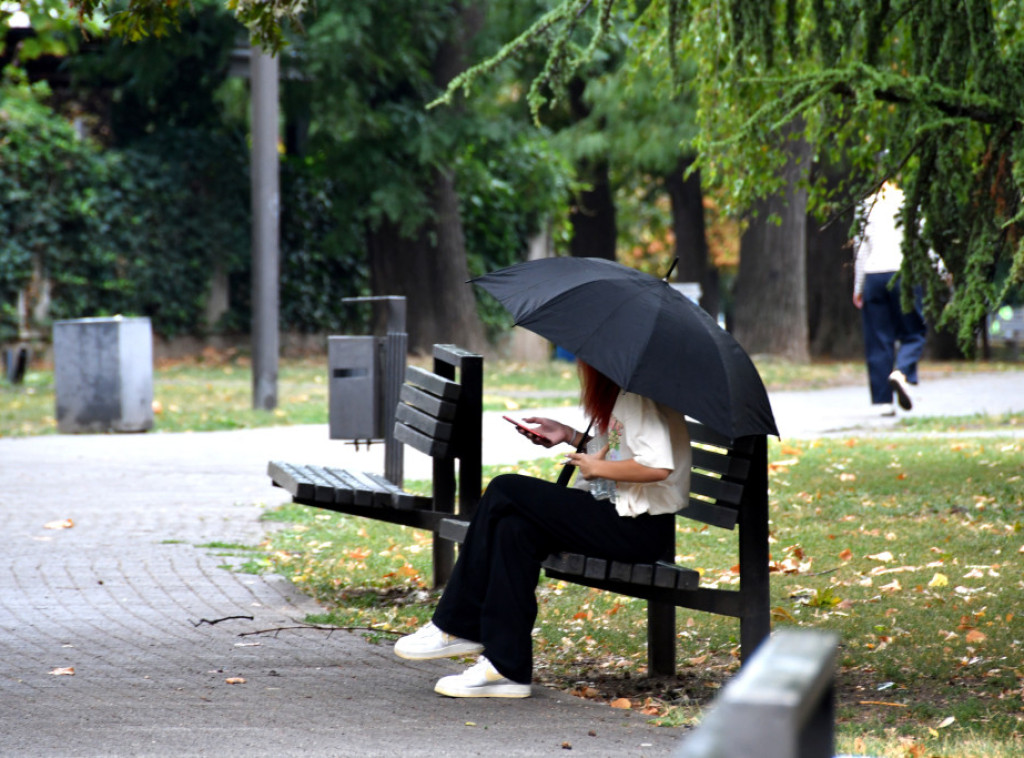 Danas nestabilno vreme sa pljuskovima, grmljavinom i jakim olujnim vetrom