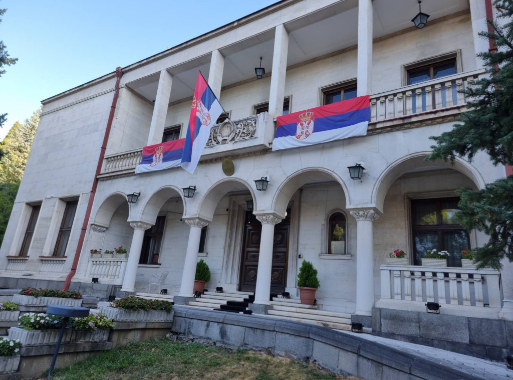 Ambasade Srbije u svetu obeležavaju praznik, istaknute trobojke na predstavništvima