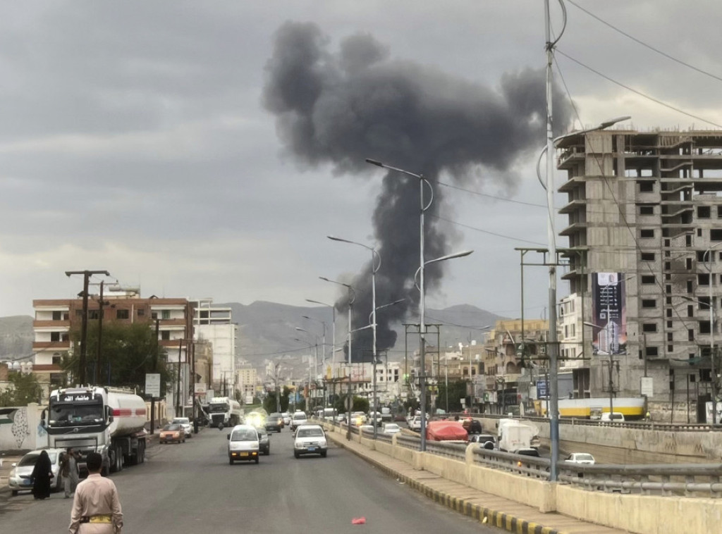 Izraelska vojska potvrdila da je napala vojnu infrastrukturu u jemenskoj luci Hodeida