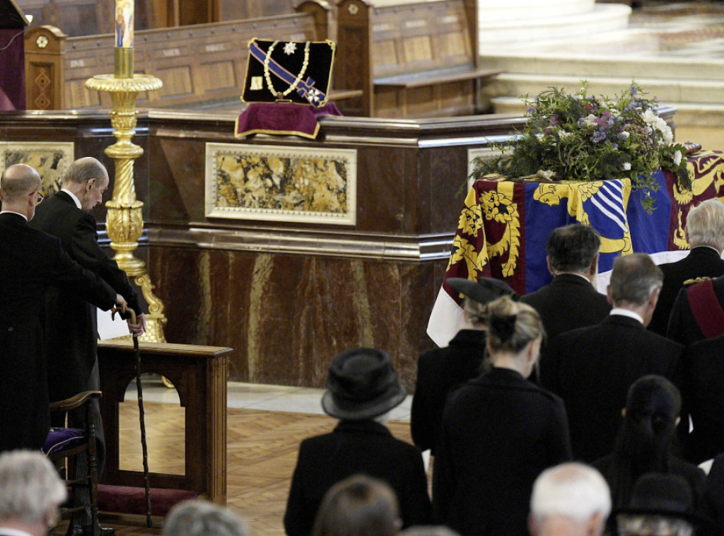 Članovi kraljevske porodice, sem kraljice Kamile, na sahrani vojvotkinje od Kenta