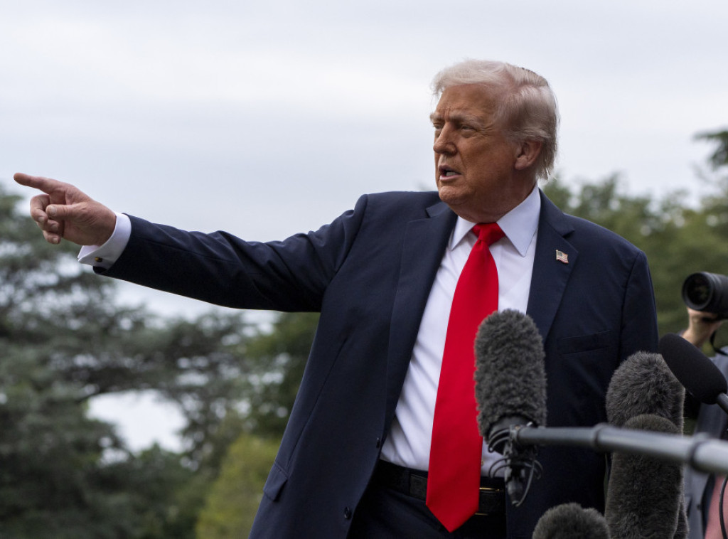 Tramp: Veliki je problem što zemlje iz EU i NATO kupuju rusku naftu