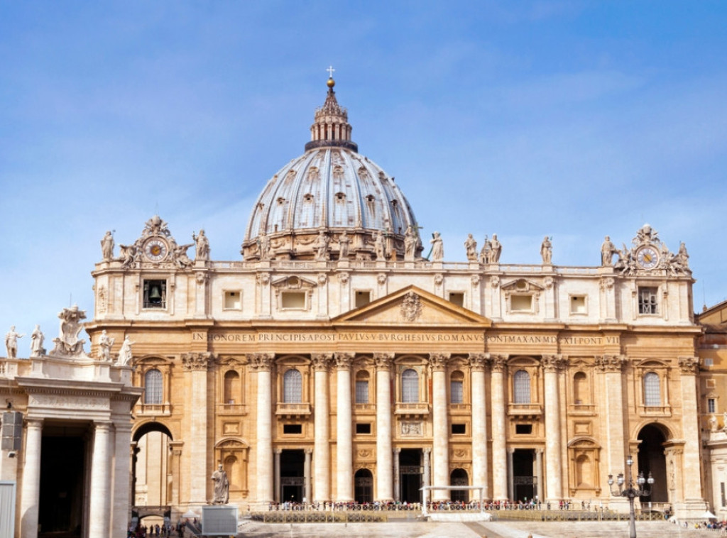 Kardinal Miler: Pogrešno je da gej osobe prođu kroz Sveta vrata bazilike Svetog Petra