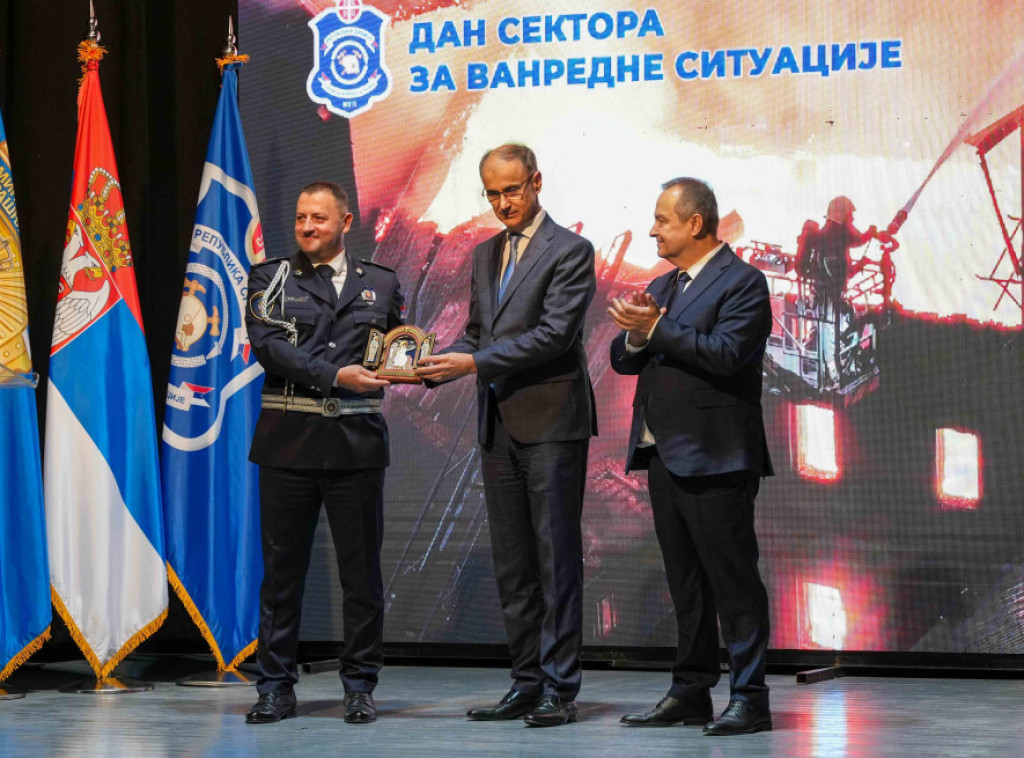 U Lapovu svečano obeležen Dan Sektora MUP-a za vanredne situacije