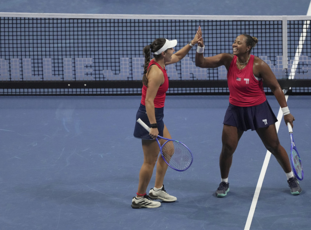 Teniserke SAD plasirale se u polufinale Bili Džin King kupa