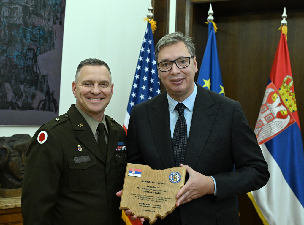 Vučić dobio priznanje za unapređenje saradnje kroz Program partnerstva Srbije i Ohaja
