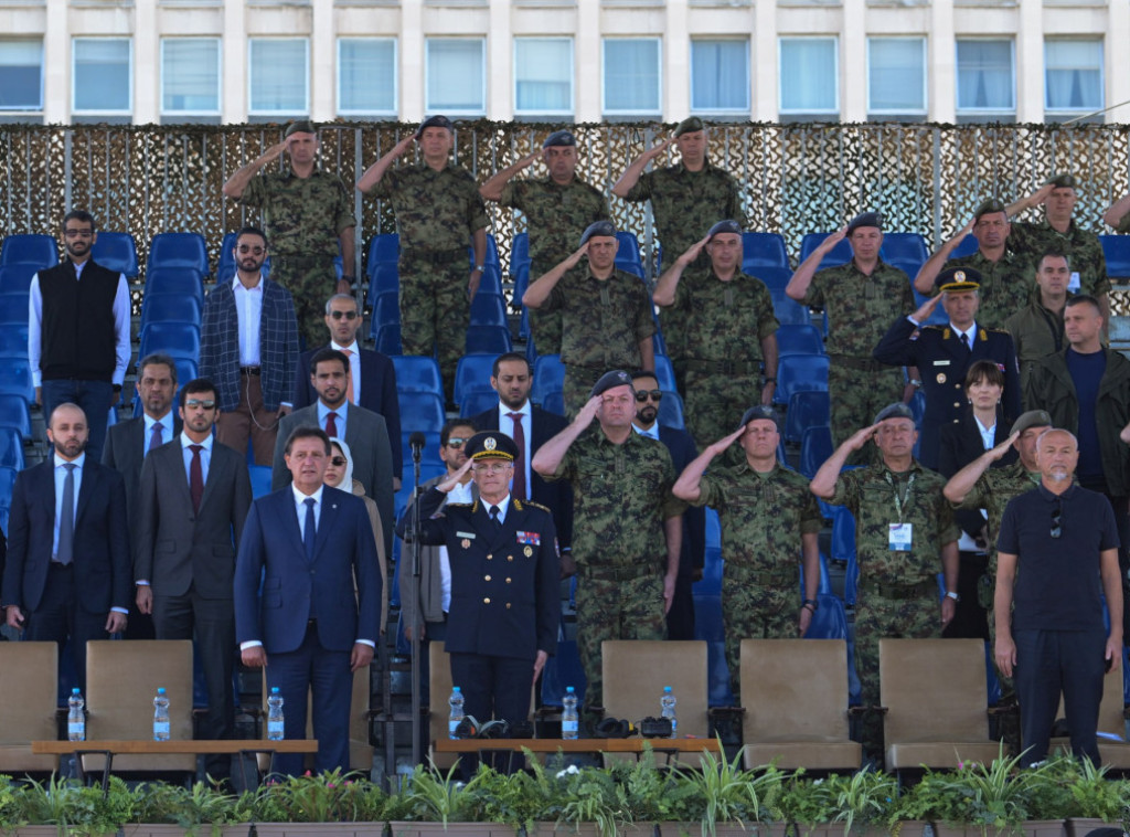 Održana generalna proba vojne parade "Snaga jedinstva" u prisustvu Gašića i Mojsilovića