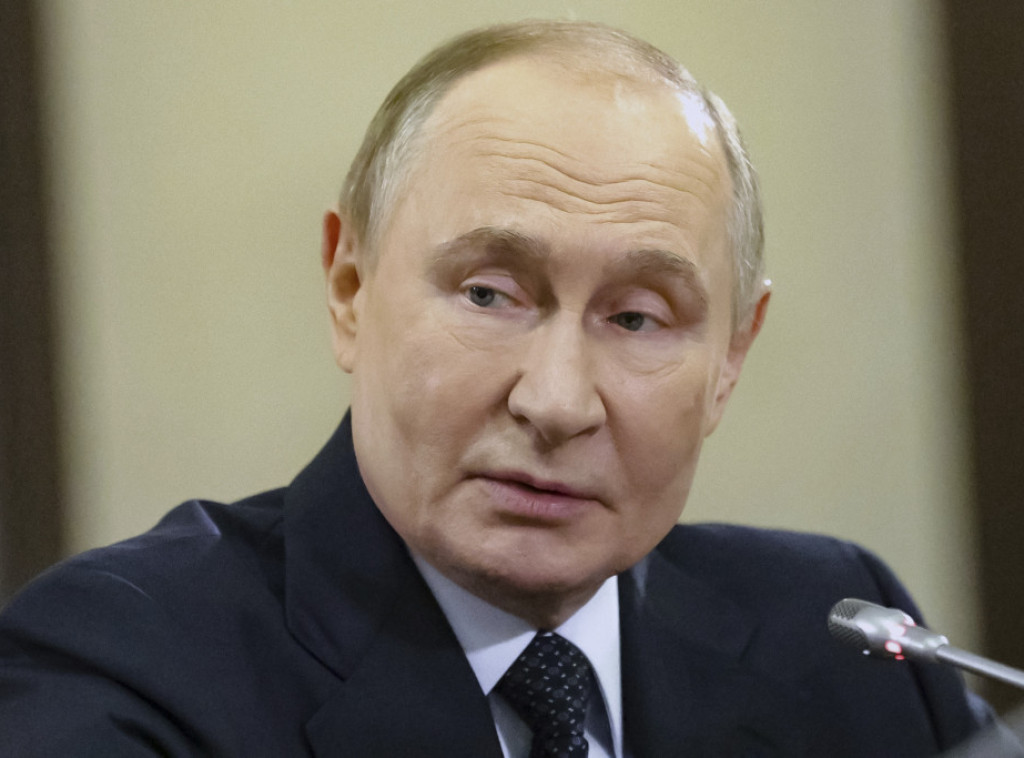 Vladimir Putin razrešio Dmitrija Kozaka dužnosti zamenika šefa predsedničke administracije