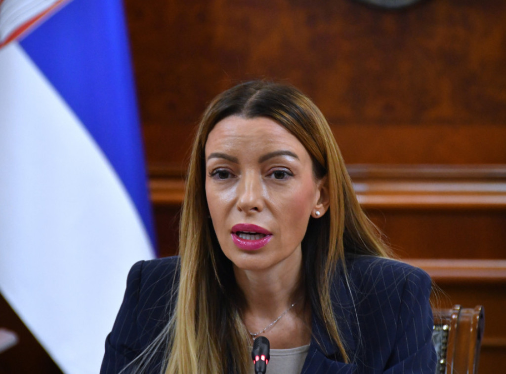 Mesarović sa studentima koji žele da uče: Ne odustajte od borbe za pravedne ciljeve