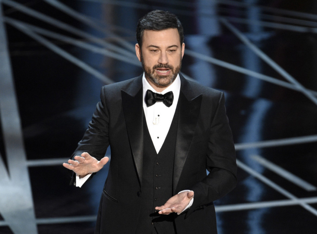 Filmski i TV pisci protestovali u Njujorku, zbog suspenzije Džimija Kimela