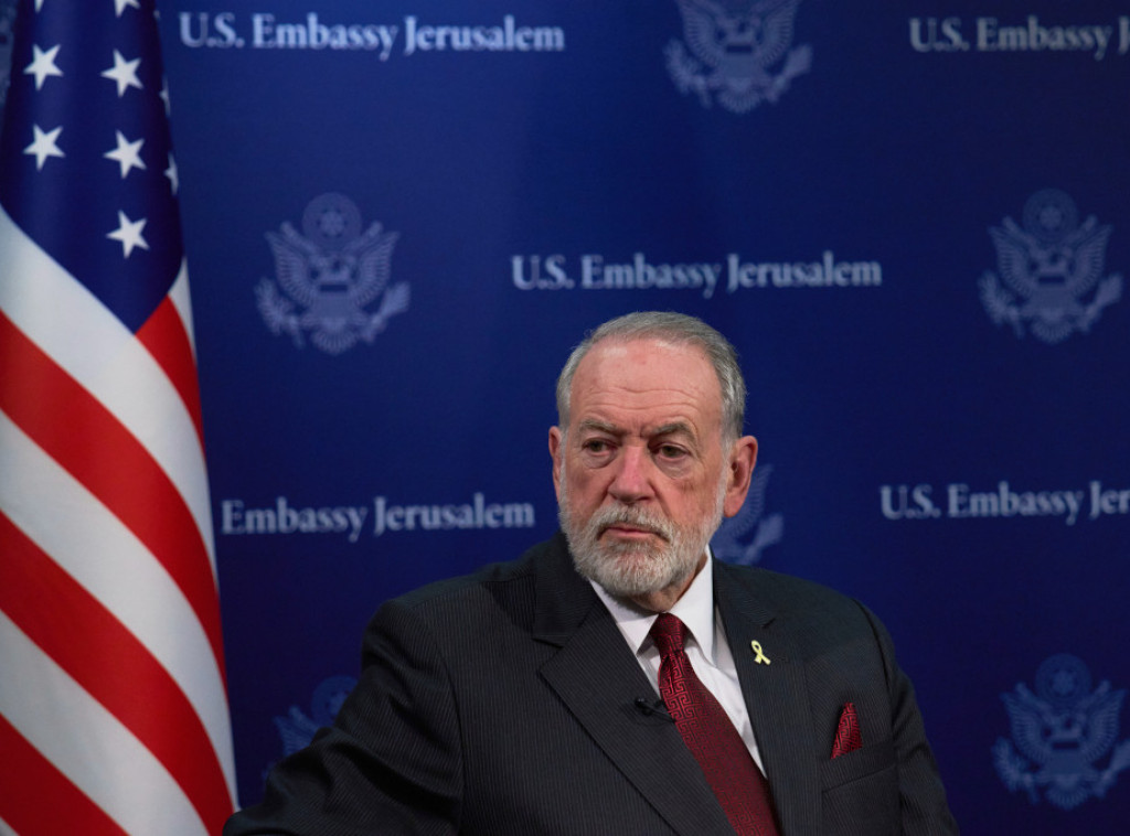 Ambasador SAD: Tramp poštuje suverenitet Izraela, ali je protiv gonjenja Netanjahua