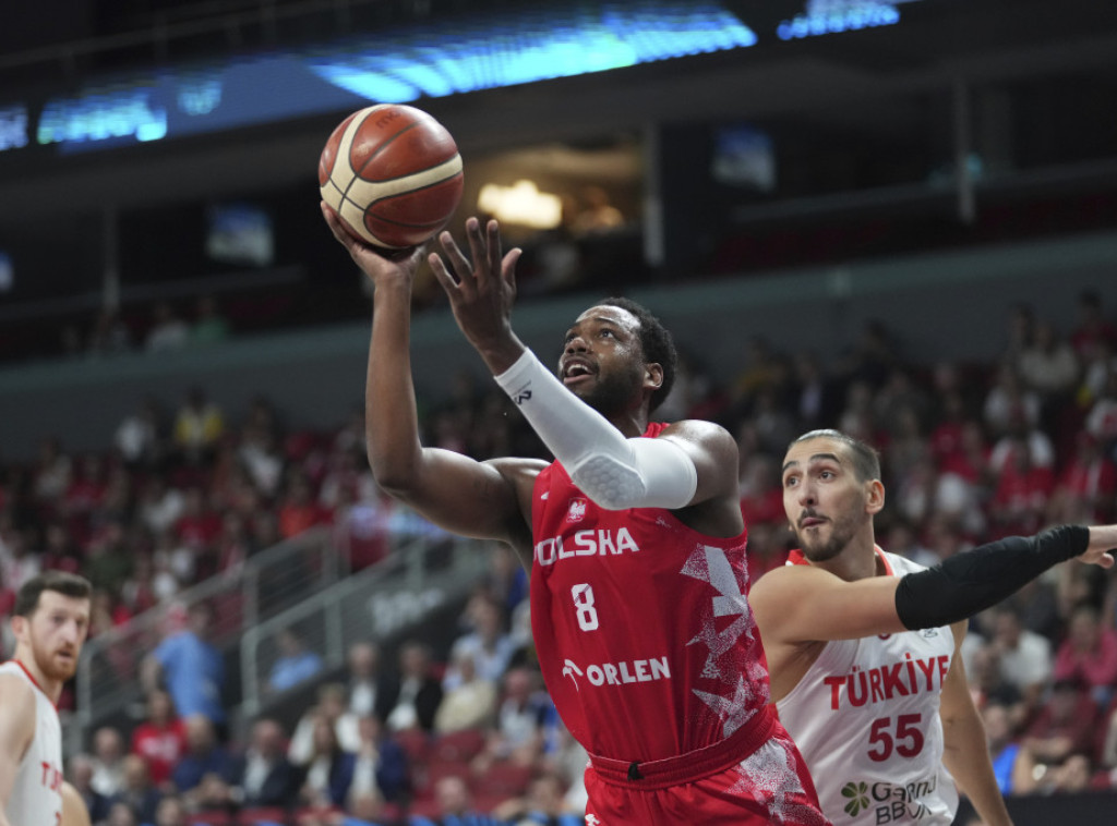 Američki košarkaš Džordan Lojd novi igrač Efesa