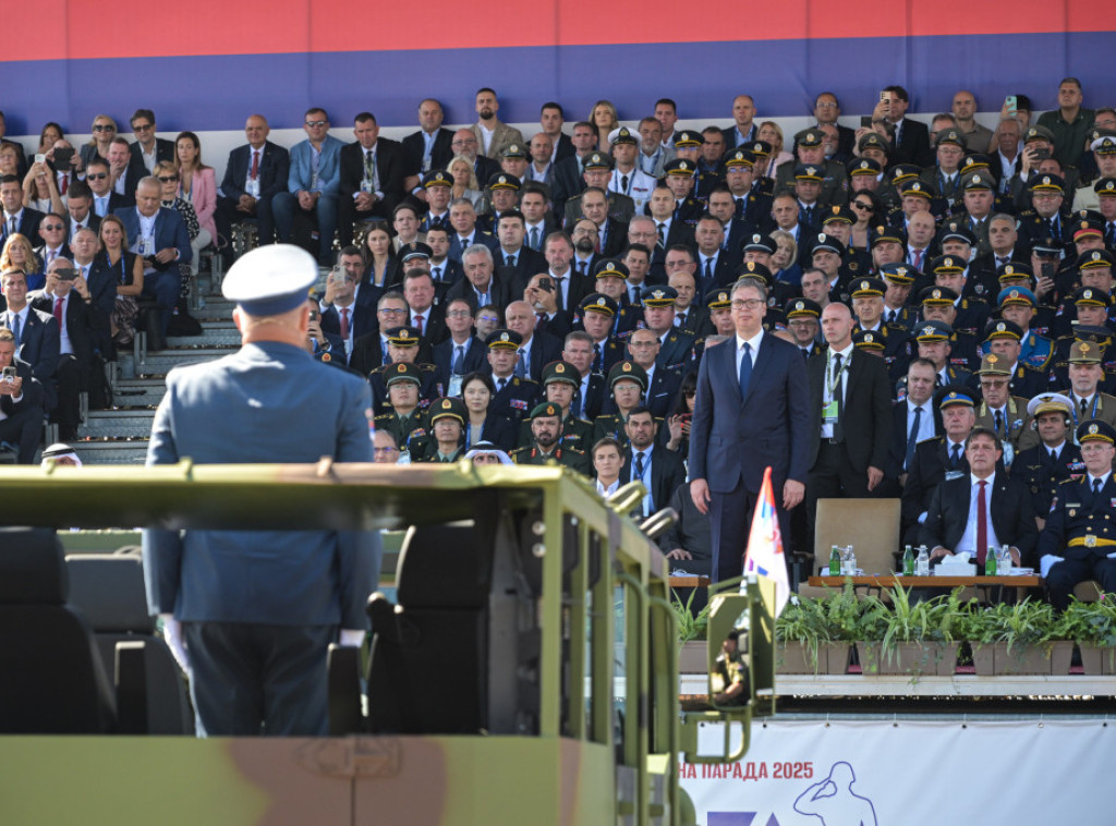Održana velika vojna parada „Snaga jedinstva“, 10.000 učesnika, 2.500 sredstava opreme