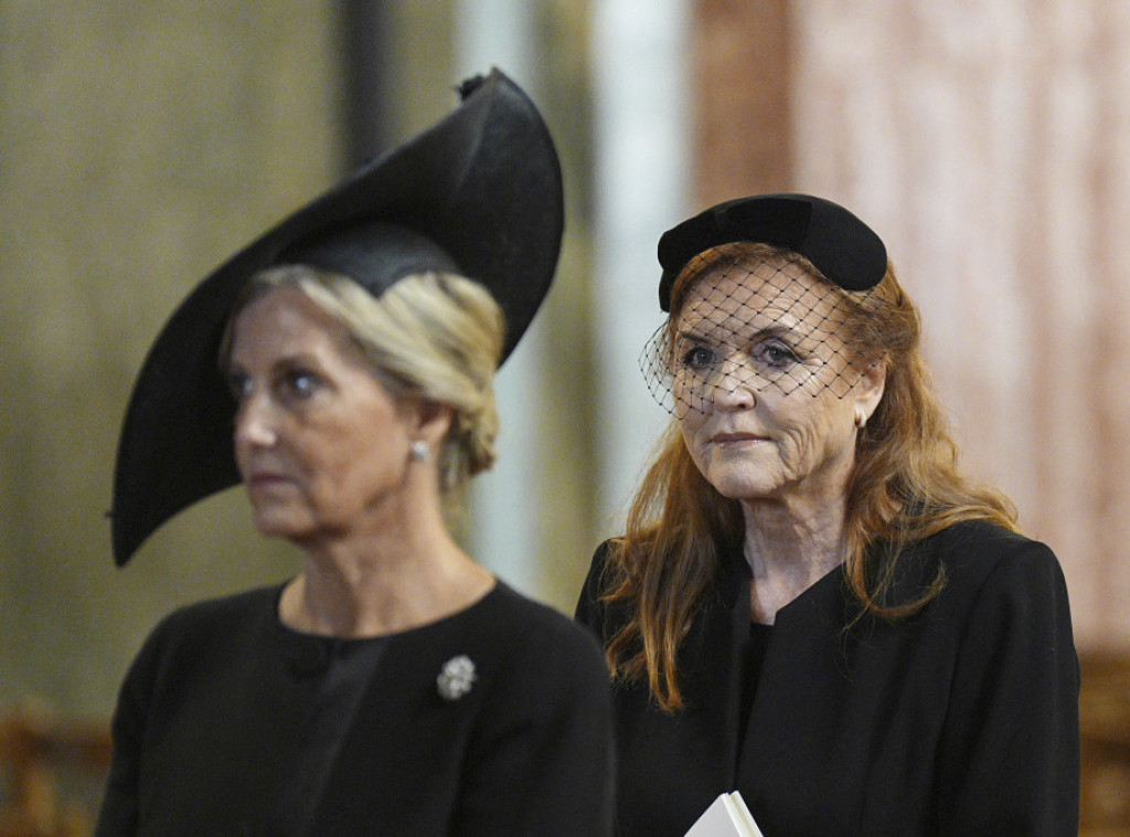 Mediji: Vojvotkinja od Jorka pisala Epstinu nakon što ga je povezala sa pedofilijom