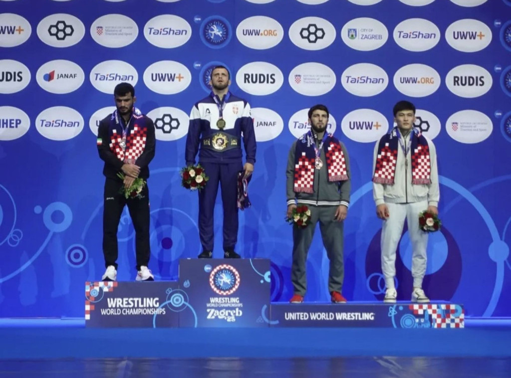 Komarov: Sledeći cilj zlato na Olimpijskim igrama, na postolju sam hteo da naglasim grb Srbije