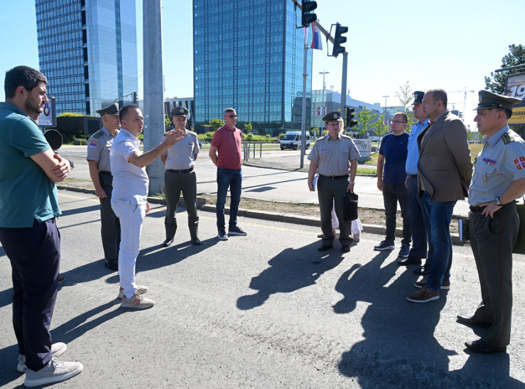 Danas počinju radovi na saniranju oštećenog asfalta tokom vojne parade