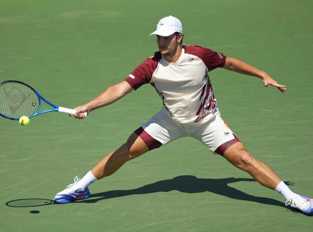 Kecmanović protiv Menšika u prvom kolu ATP turnira u Pekingu