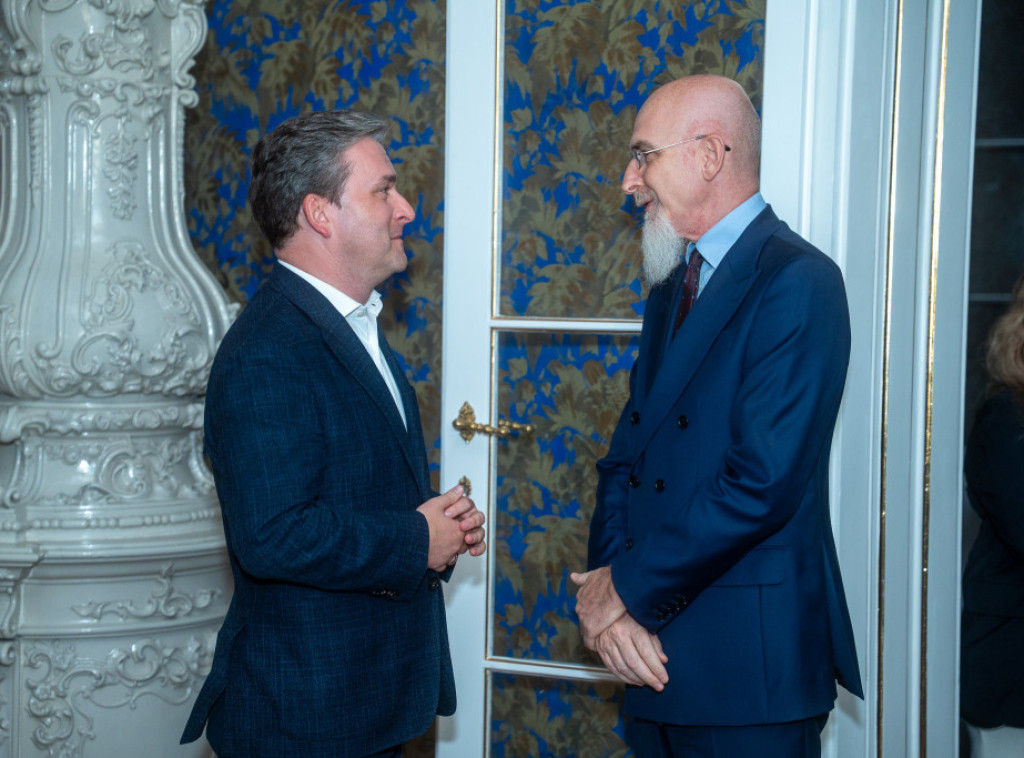 Ministar Selaković i ambasador Gori otvorili izložbu italijanskog slikarstva