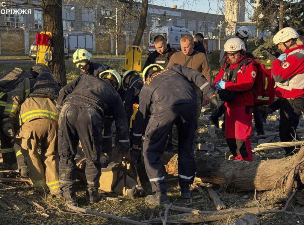 U ruskom napadu na Zaporožje poginula jedna osoba, sedam ranjeno