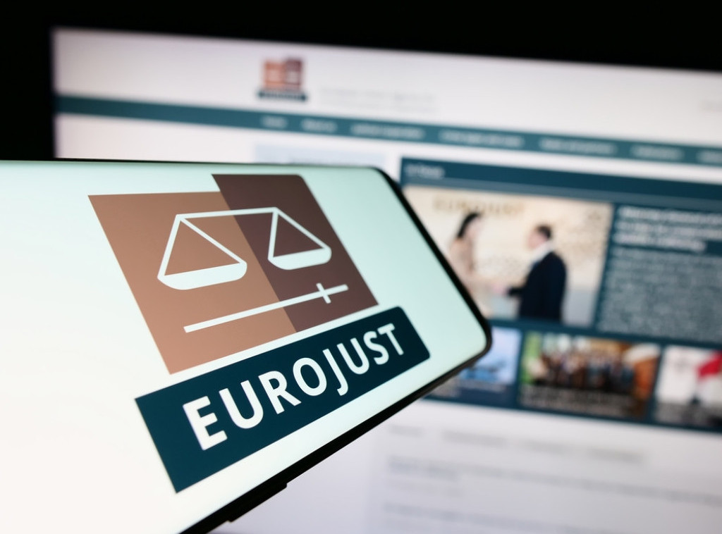 Eurodžast: Razbijena evropska mreža prevare sa kriptovalutama, prevareno 100 osoba