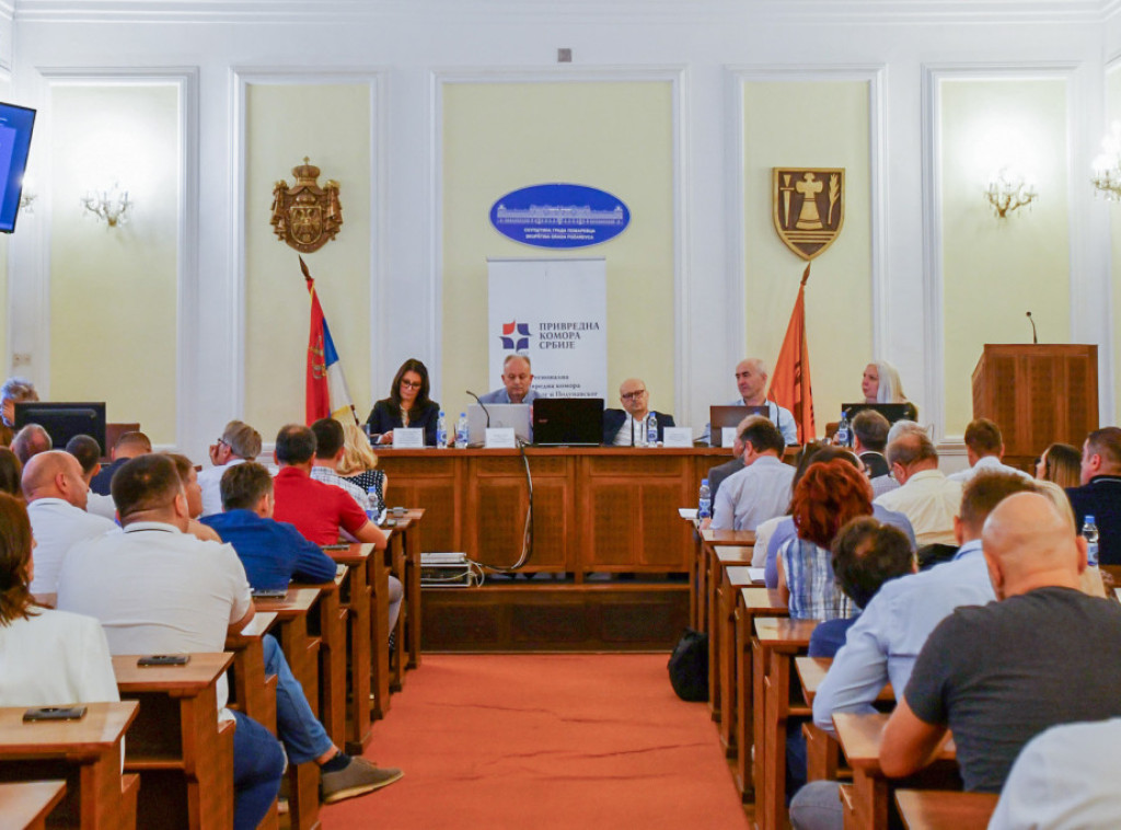 Predstavnici Elektroprivrede Srbije: U Braničevskom i Podunavskom okrugu predstavljen novi kalkulator potrošnje