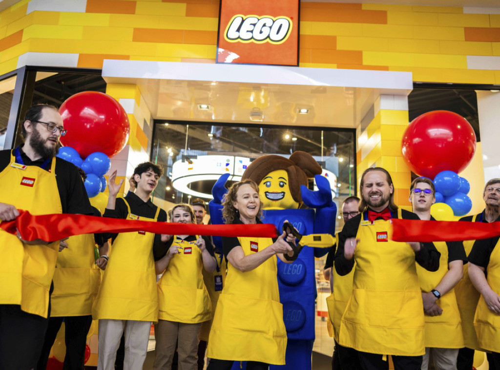 Lego kupuje zabavne centre od Merlina, vlasnika muzeja Madam Tiso, za 230 miliona evra