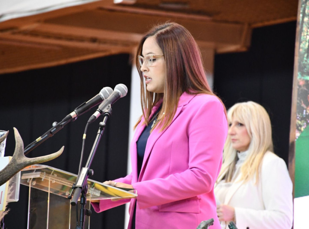 Sara Pavkov na otvaranju 56. Međunarodnog sajma lova i ribolova u Novom Sadu