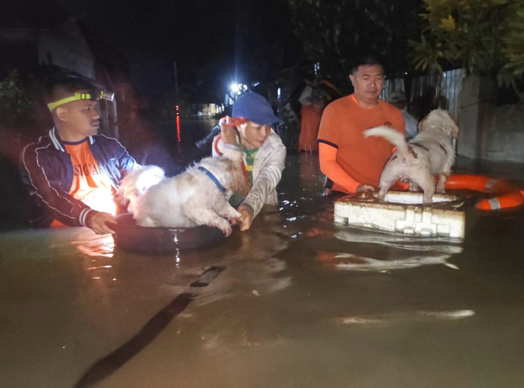 Oluja Bualoi pogodila Filipine, najmanje četvoro mrtvih, desetine hiljada evakuisano