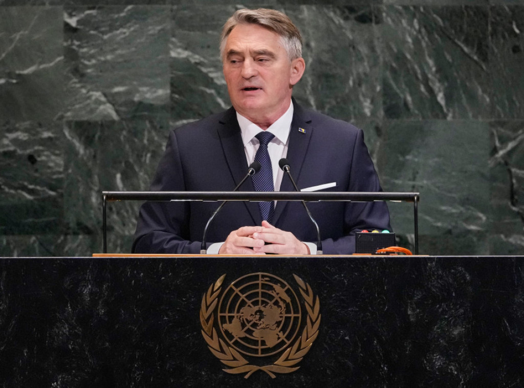 Željko Komšić čestitao Božić pravoslavnim vernicima