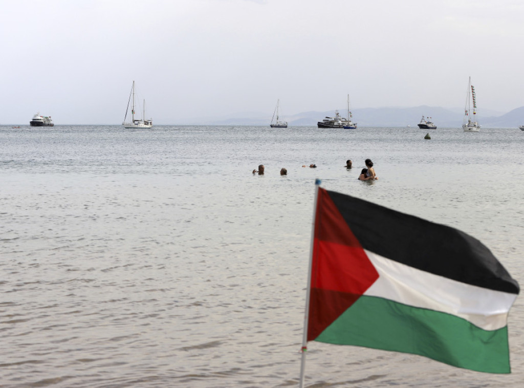 Predsednik Italije Serđo Matarela apelovao na flotilu da prihvati ponudu Rima i Vatikana za pomoć