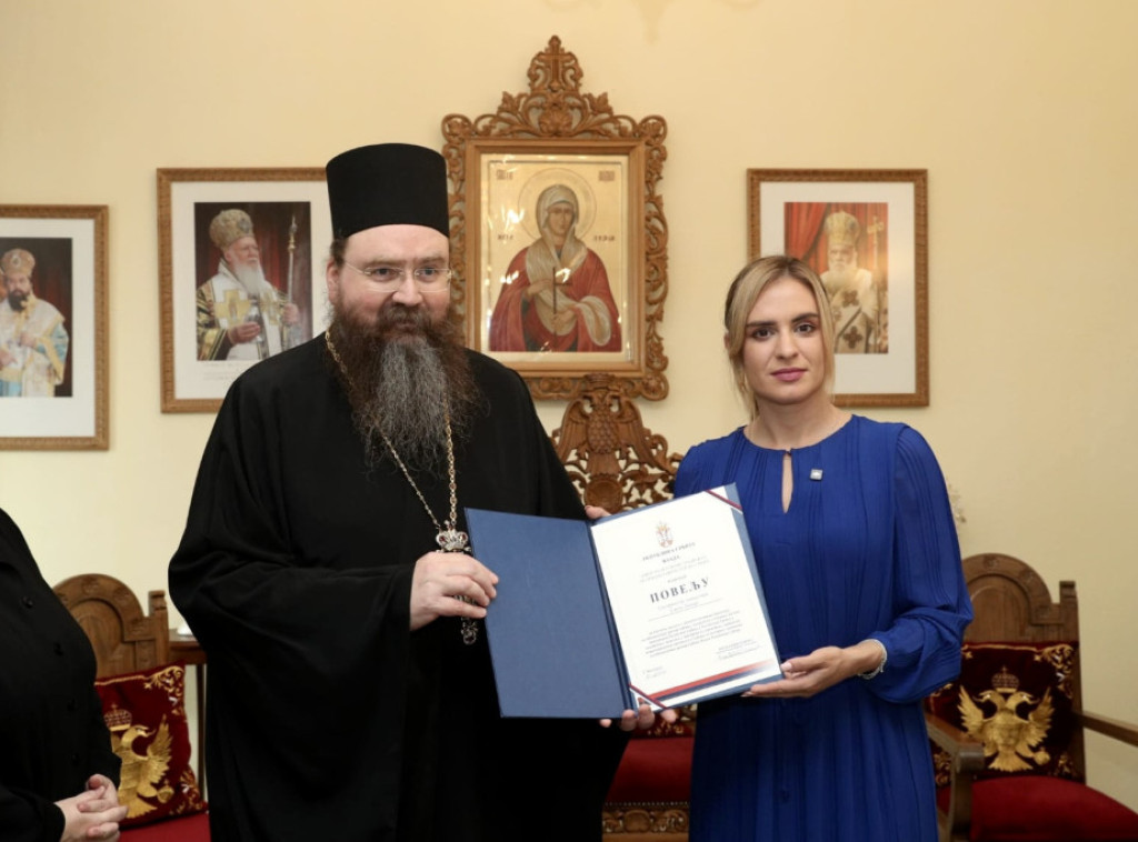 Milica Đurđević Stamenkovski uručila povelju sestrinstvu manastira Sveta Lidija u Asprovalti