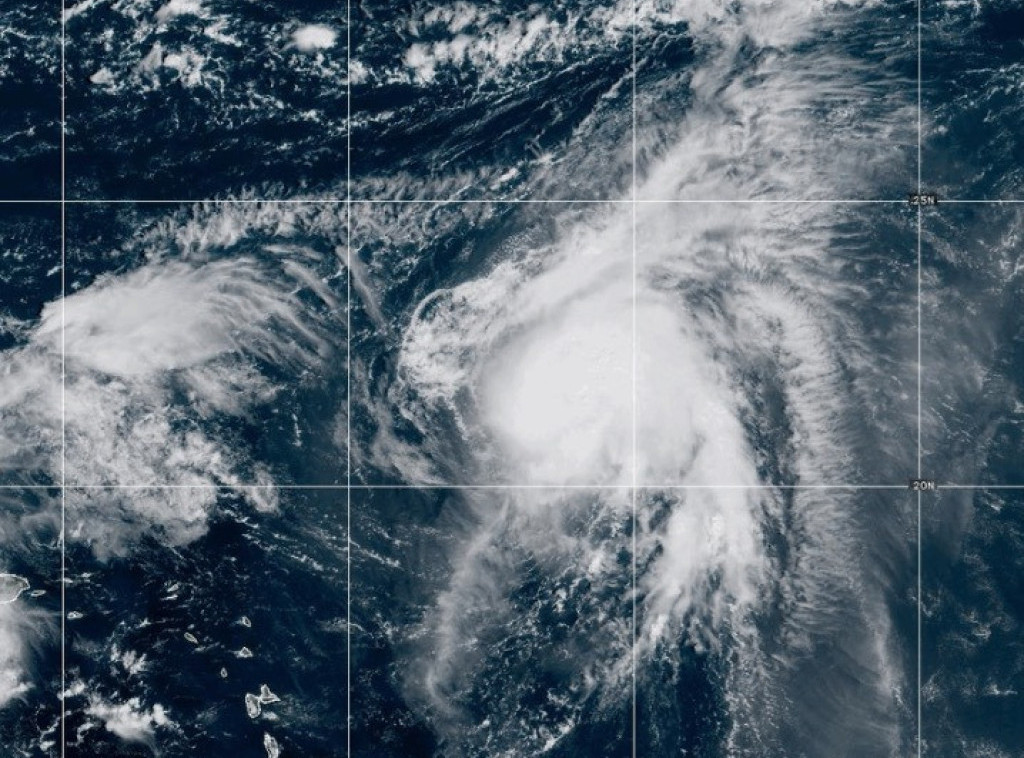 Opasno tropsko nevreme razvija se iznad Atlantskog okeana