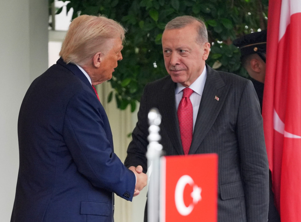 Fidan: Erdogan i Tramp razgovarali o koracima za rešavanje sukoba u Ukrajini